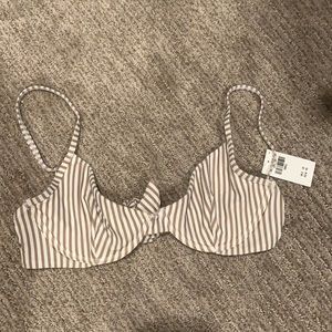 NWT Abercrombie Underwire Bikini Top - SIZE SMALL